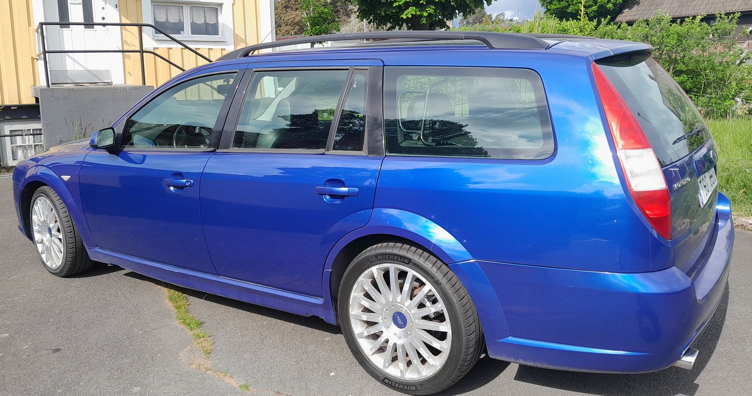 Ford Mondeo ST220, kombi, 2003